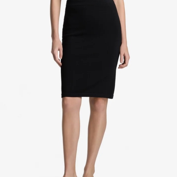 St. John Collection Classic Black Pencil Skirt sz 8 - Picture 11 of 11